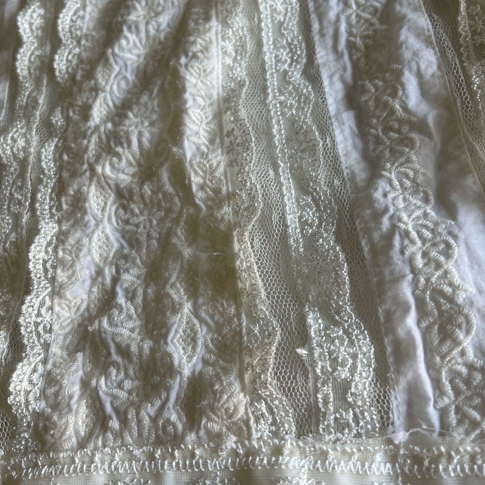 Lace crop top - Picture 2 of 5